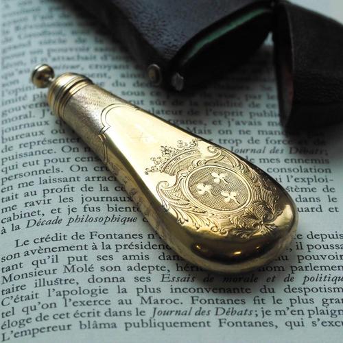 Antique Silver Gilt Scent Flask with Coronet Engraving, 1690s For Sale - Image 9 of 18