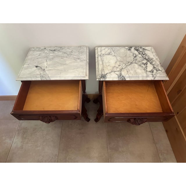 Victorian Pair of Vintage Victorian-Style Lyre Harp Base Marble Top Nightstands / Side Tables – Italian Marble, Carved Rose Drawers For Sale - Image 3 of 9