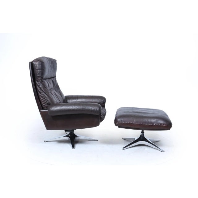 Mid-Century Modern Set of DS-31 Armchair and Ottoman in Leather from de Sede, Switzerland, 1970s, Set of 2 For Sale - Image 3 of 18