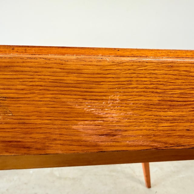 Vintage Extendable Oak Table by František Jirák for Tatra, 1960s For Sale - Image 14 of 17