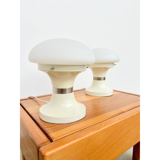 Mushroom Lamps in White Opaline Glass and Lacquered Metal, 1970s, Set of 2 For Sale - Image 10 of 11