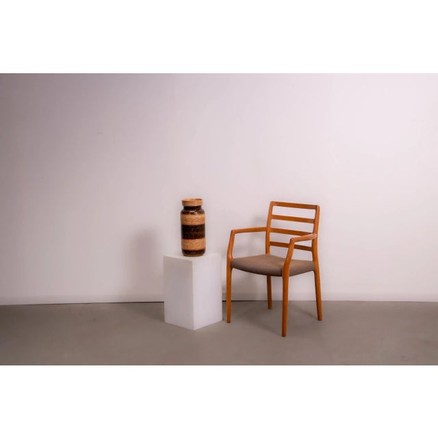 Large Bay West German 660 40 Fat Lava Vase Made in West Germany in the 1970s Dimensions: Height 40cm Width 18cm Depth 18cm...