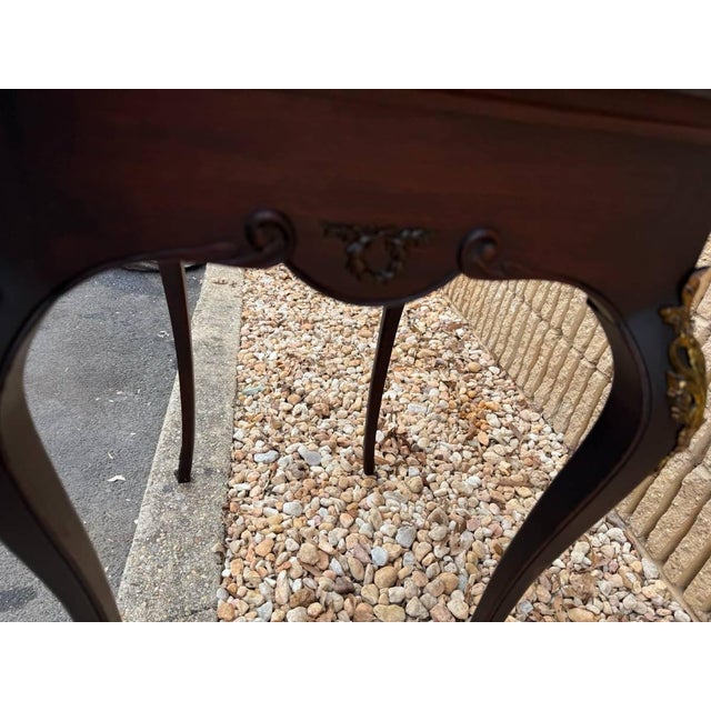 Antique Louis XV Style Mahogany Brass Mounted Trim Side Table. For Sale - Image 10 of 11