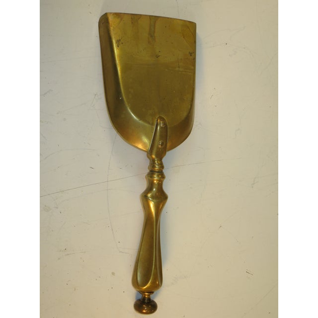 Coal Box, Hod, Scuttle Antique Brass Scottish Victorian Embossed Man in the wood For Sale - Image 12 of 18