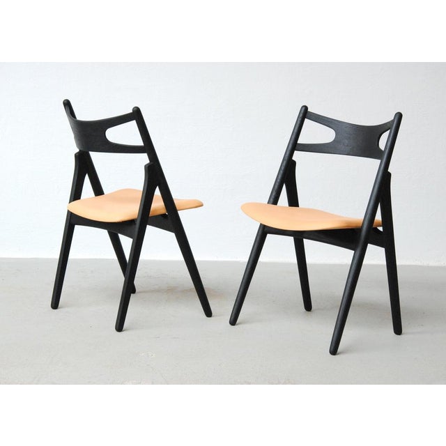 Set of Fully Restored Sawbuck Chairs in Ebonized Oak by Hans J. Wegner for Carl Hansen & Søn, 1950s For Sale - Image 3 of 8