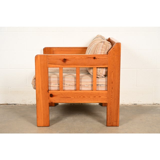 Mid-Century Modern Knotty Pine Lounge Chair With Southwest Upholstery, Circa 1960s For Sale - Image 12 of 14