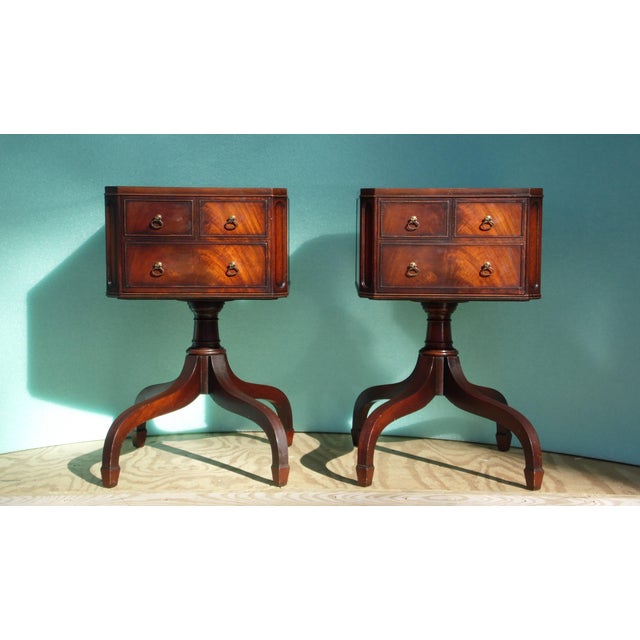 Vintage Pair Weiman Federal Regency Mahogany Leather Top End Tables