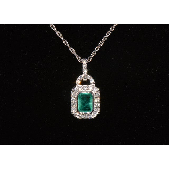 Late 20th Century Certified Natural 2.06cts Emerald & Diamond 18k White Gold Pendant Charm For Sale In Dallas - Image 6 of 11
