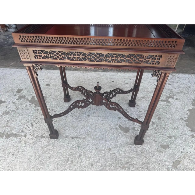 Late 20th Century Elegantly Mahogany Chippendale Style Accent Table For Sale - Image 4 of 6