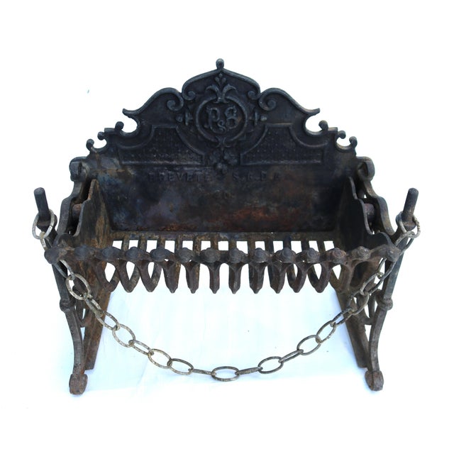 I love the Fleur-de-lis design on the top of the cast iron basket! This is a really beautiful piece that is well crafted...