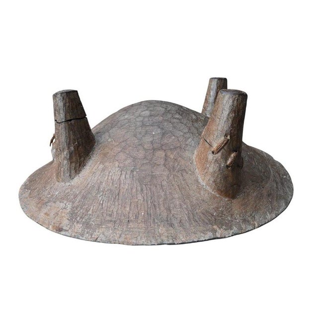 Wood Large Fijian Bowl on 4 Feet, Melanesia, 19th / Early 20th Century For Sale - Image 7 of 11