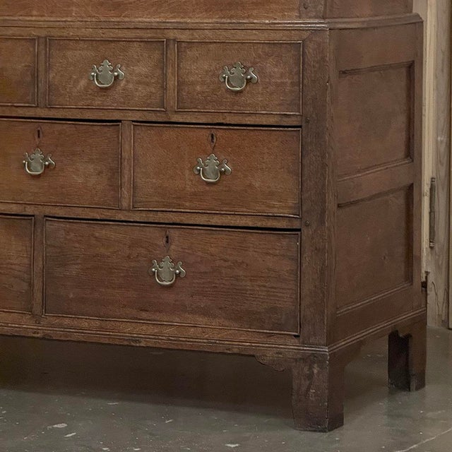 Wood 18th Century Georgian Period English Oak Linen Press For Sale - Image 7 of 18