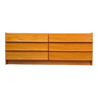 Mid-Century Modern Danish Teak 6-Drawer Dresser / Credenza For Sale