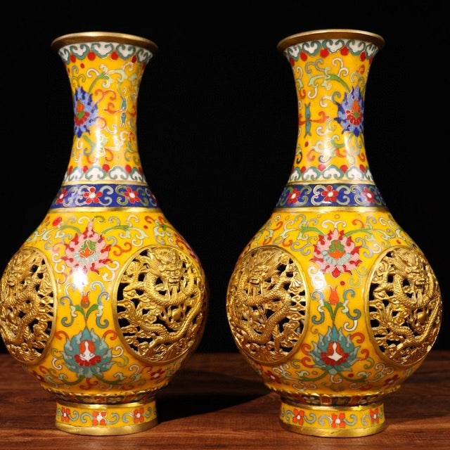 Dimensions (Single): Height 34cm (13.39") x Width/Diameter 20cm (7.87") Total Weight: 6100 grams (approx. 13.45 lbs)...