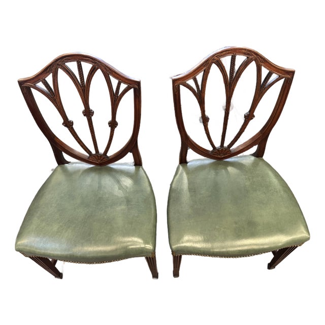 Set of 2 Vintage Shieldback Mahogany Dining Chairs For Sale