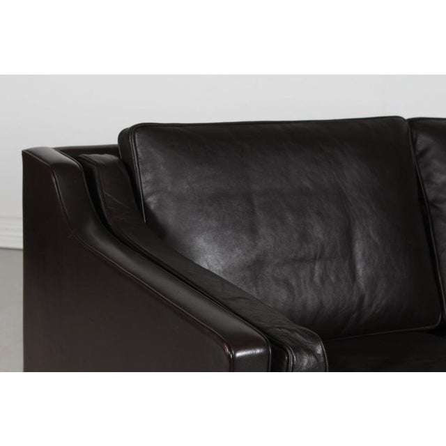Model 2212 Sofa in Dark Mocha Leather by Børge Mogensen for Fredericia Stolefabrik, 1970s For Sale - Image 16 of 17