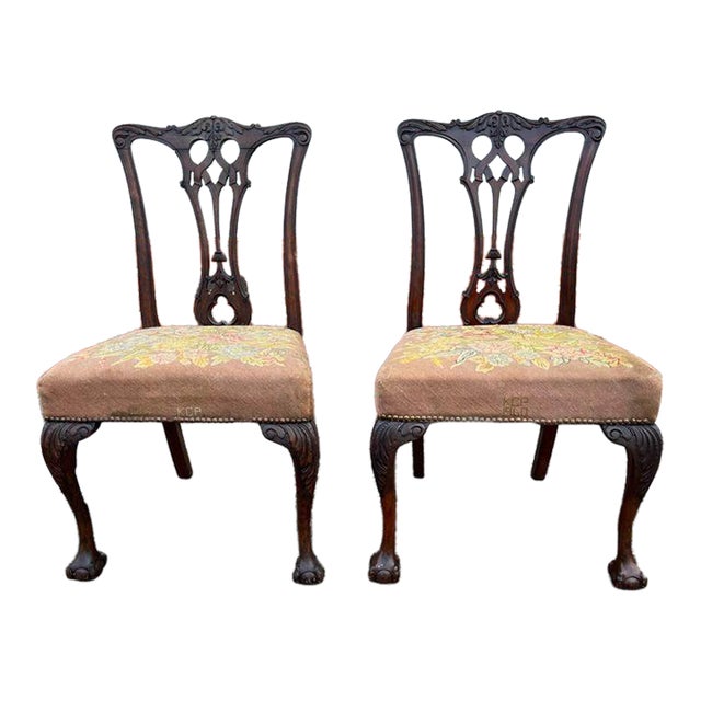 19th Century Pair of Antique Chippendale Style Mahogany Carved Dining Chairs For Sale
