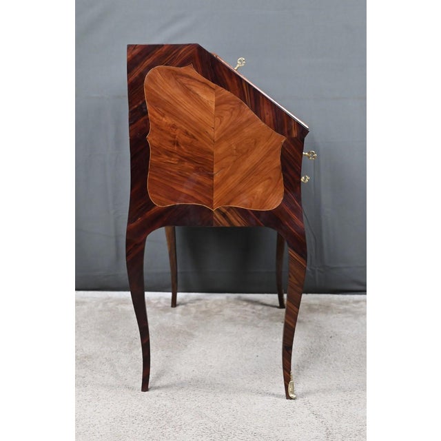 18th Century Louis XV Slant-Front Marquetry Desk For Sale - Image 6 of 16