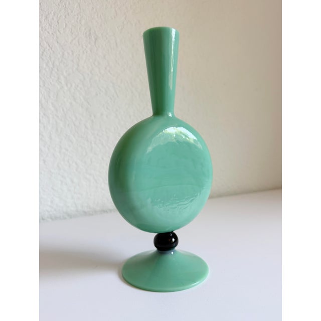 Art Deco 1920s Art Deco Mint Glass Vase For Sale - Image 3 of 9