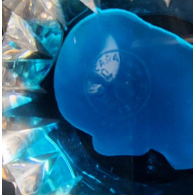 1970s Faceted Baccarat Woodrow Wilson Crystal Cameo Amphora Paperweight For Sale - Image 5 of 5