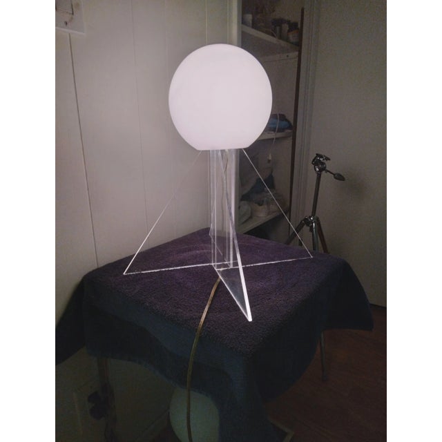 Plastic Geometric Lucite Minimalist Table Lamp For Sale - Image 7 of 8