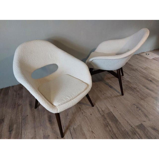 Textile Vintage Shell Armchairs in White Curly Fabric by Miroslav Navratil for Cesky Nabytek, Czech, 1960s, Set of 2 For Sale - Image 7 of 13