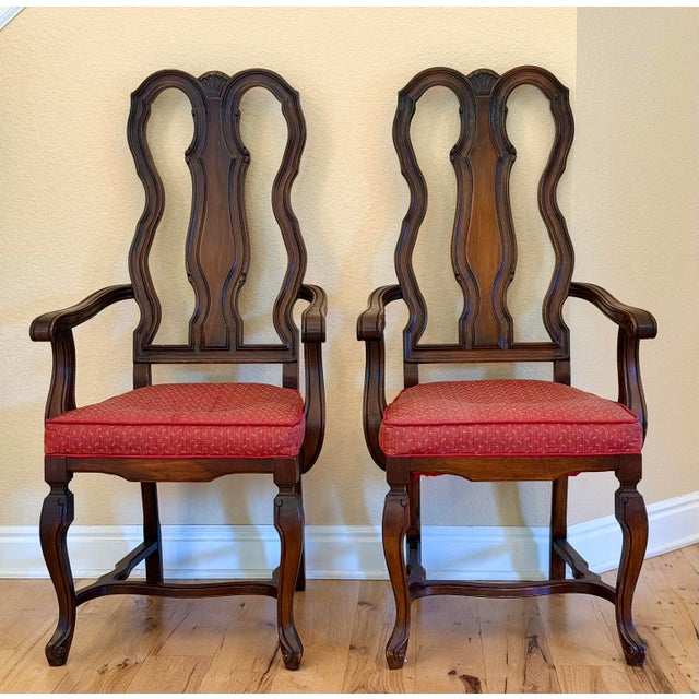 Queen Anne Vintage Banded Mahogany Double-Pedestal Dining Table (Seats 10-12) With 2 Documented 1971 Hickory Mfg. Co. Chairs & 2 Queen Anne-Style Armchairs For Sale - Image 3 of 13
