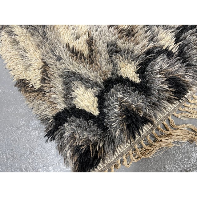 Textile Mid Century Modern Scandinavian Rya Rug / Carpet, C. 1960's For Sale - Image 7 of 11