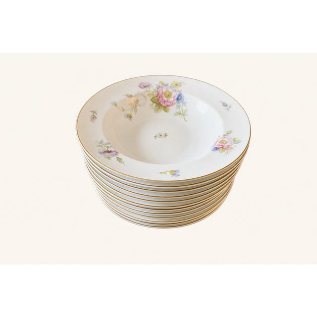 Late 20th Century 96-Pc Rosenthal Continental Classic Rose 2554-61 China Set Service for 12 For Sale - Image 5 of 17