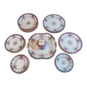1950's Fine Bone China Royal Worcester “Crescendo" Dinnerware Set- 32 Pieces