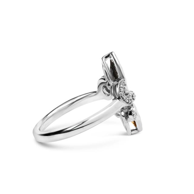 Introducing a stunning piece that exudes elegance and sophistication, this .925 Sterling Silver Fleur De Lis Fashion Band...