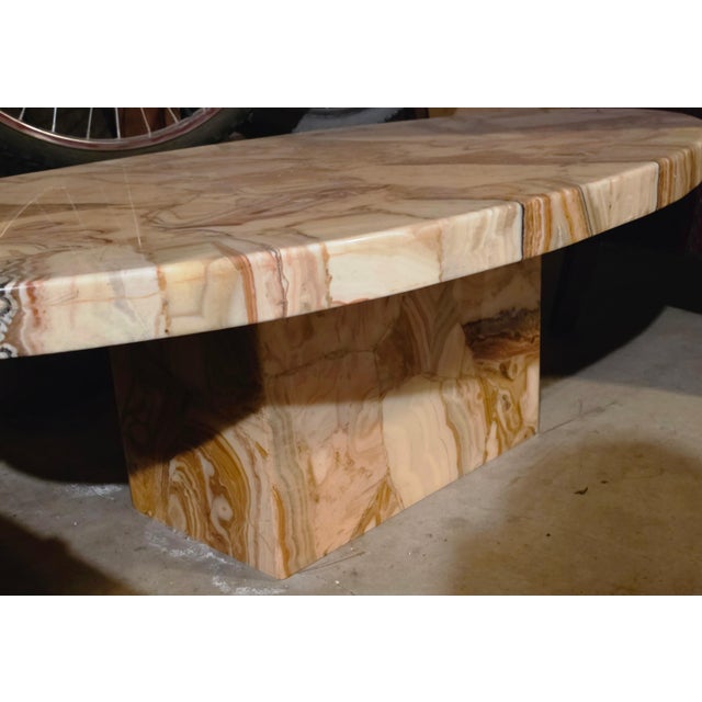 Beautiful vintage tessellated brown onyx coffee table in excellent condition. This is a genuine tessellated stone piece,...