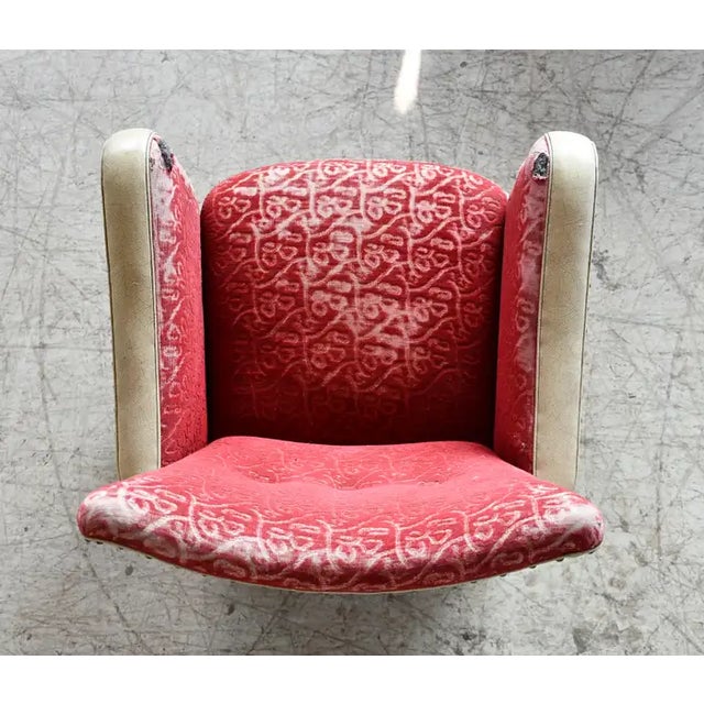 Danish 1940s Club Chair in Fabric and Patinated Leather Style of Fritz Hansen For Sale - Image 9 of 9