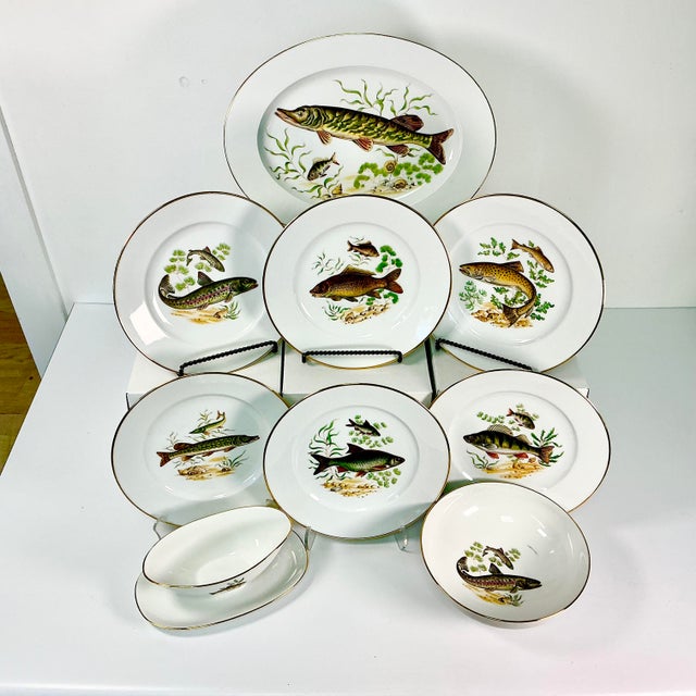 1960s Vintage Adirondack Rustic European Porcelain Fish Dinnerware - 9 Piece Set. For Sale - Image 4 of 17