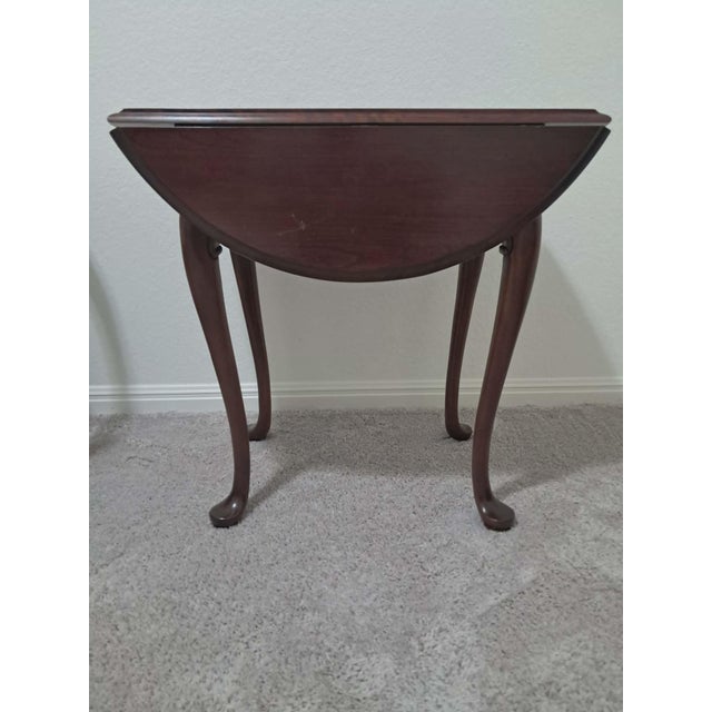 1990s 1990s Kincaid Solid Oak Country French Style 28" Drop-Leaf Pembroke Accent End Table For Sale - Image 5 of 6