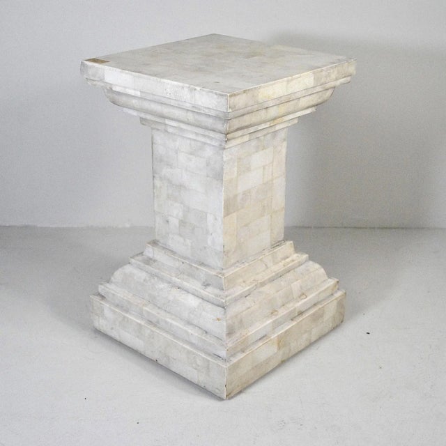 in covered wooden column of pieces of rare beauty marble, Italian manufacture fifties.