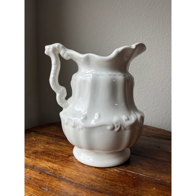 White Vintage 1970’s White Ironstone Wash Basin and Pitcher - Set of 2 For Sale - Image 8 of 11