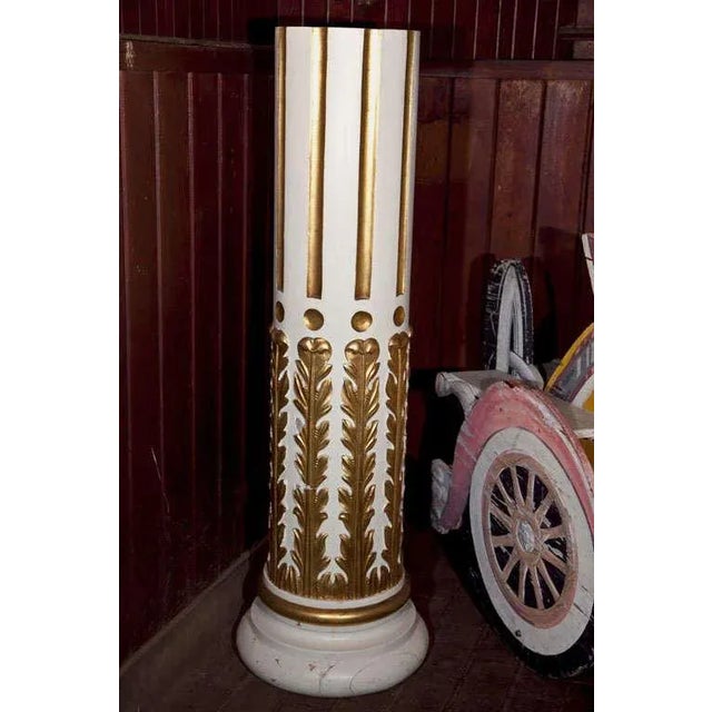French French Painted and Gilt Carved Wood Pedestal For Sale - Image 3 of 9