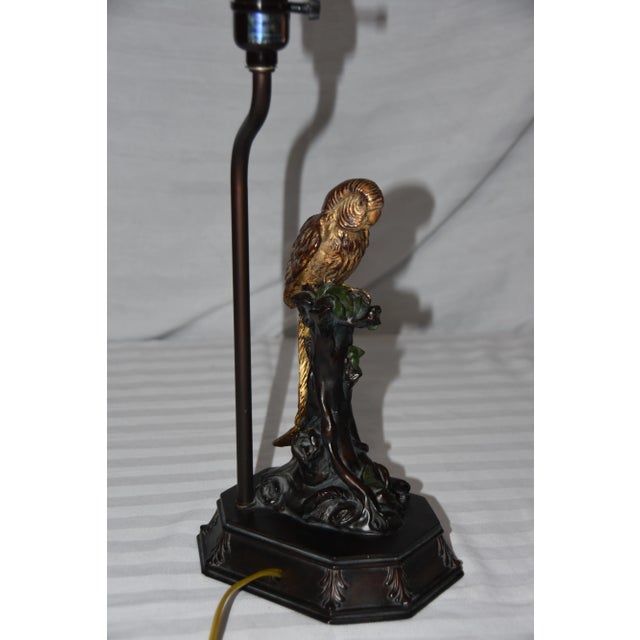 Vintage Parrot Parakeet Bird Perched on Tree Stump Faux Bronze Table Lamp For Sale - Image 4 of 11