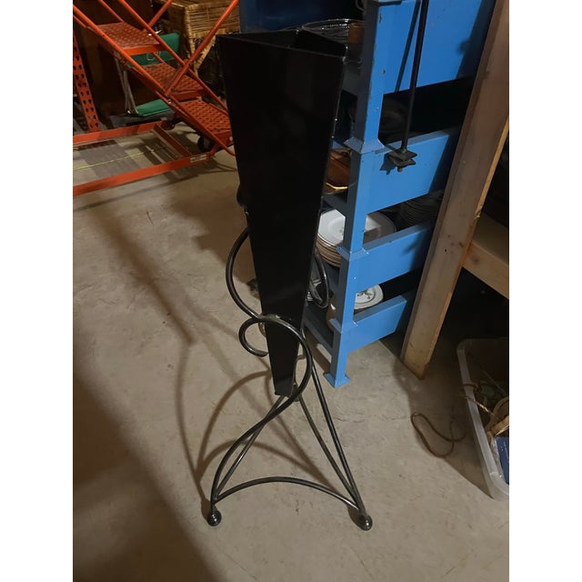 Up for consideration is a beautiful vintage Memphis style art deco black planter. This would look lovely in your home and...