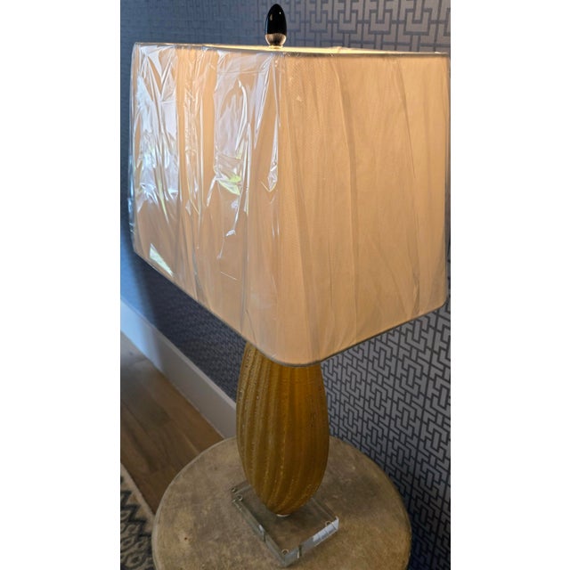 Vintage Murano-Style Gold Art Glass Table Lamp With Clear Acrylic Base & New Rectangular Shade, 31″ For Sale - Image 9 of 14