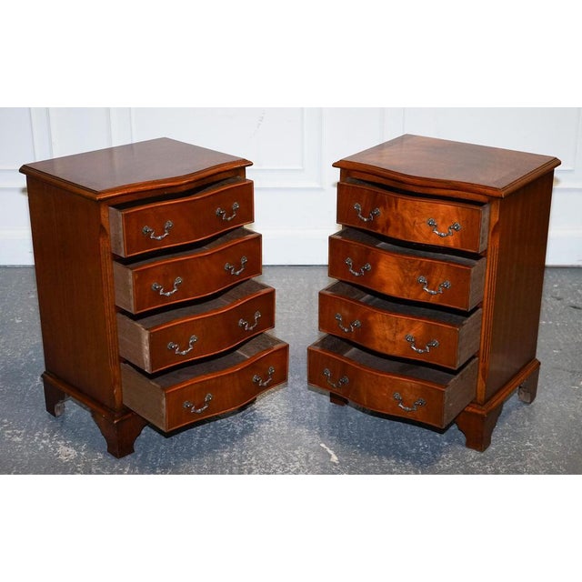 Georgian Style Serpentine Nightstands with Drawers, Set of 2 For Sale - Image 3 of 18