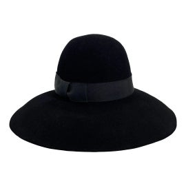 Example of Hats