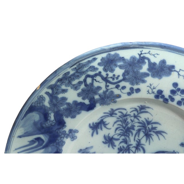 17th-Century Dutch Delft Large Underglaze Blue Chinoiserie Salad Dish For Sale - Image 4 of 10