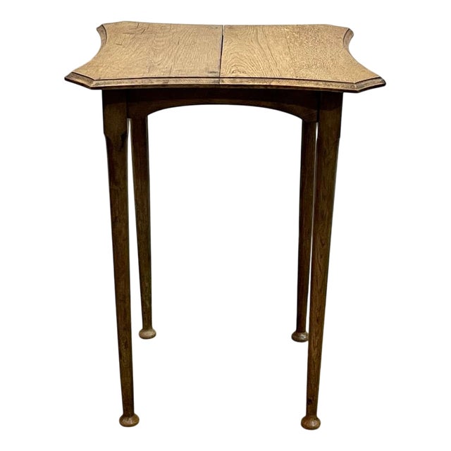 Early 20th Century English Oak Pedestal Table For Sale