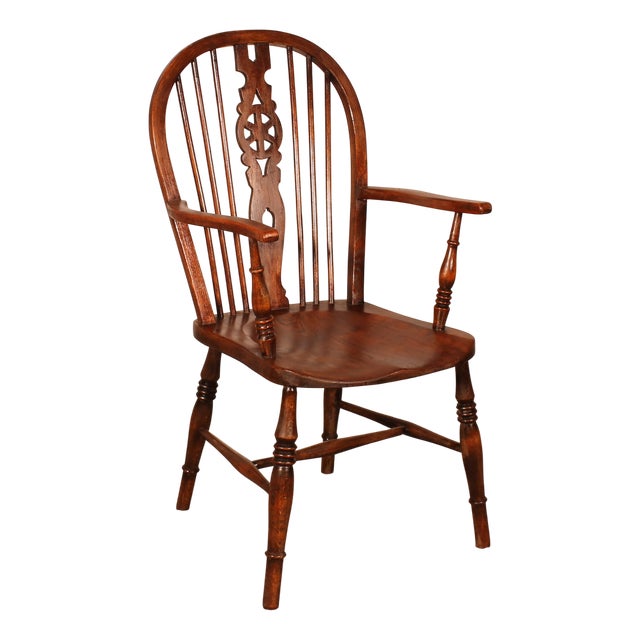 19th Century Windsor Armchair in Chestnut For Sale