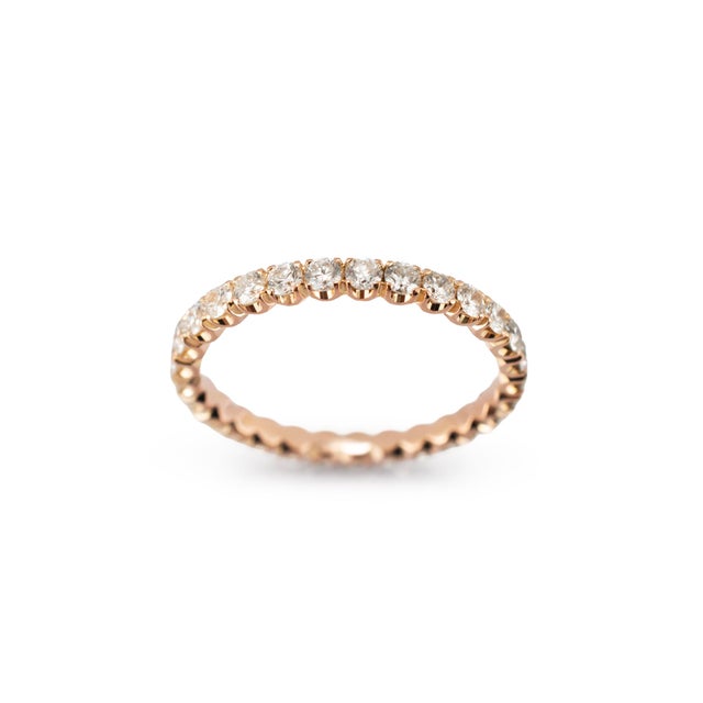 Early 21st Century Ladies 18k Rose Gold 1.02ctw Round Diamond Full Eternity Wedding Band Ring For Sale - Image 5 of 8