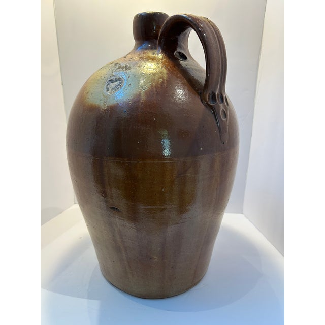 Large 19th-Century Two-Tone Salt-Glazed Stoneware Jug For Sale - Image 4 of 12