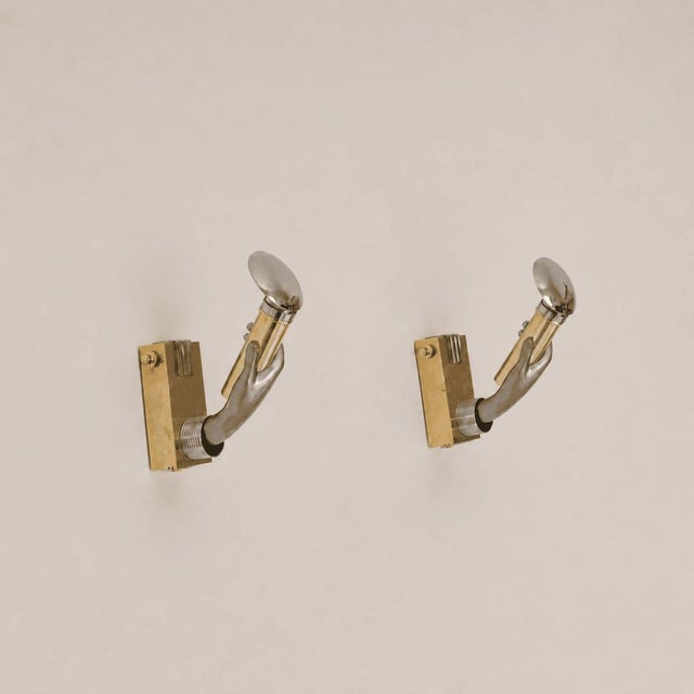Italian Gothic Style Hand-Shaped Wall Sconces in Brass and Metal by Gio Ponti, 1970s, Set of 2 For Sale - Image 6 of 16