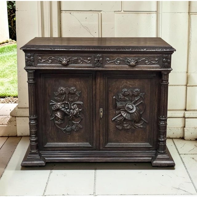 Renaissance 19th Century French Henri II Renaissance Revival Carved Oak Buffet For Sale - Image 3 of 18